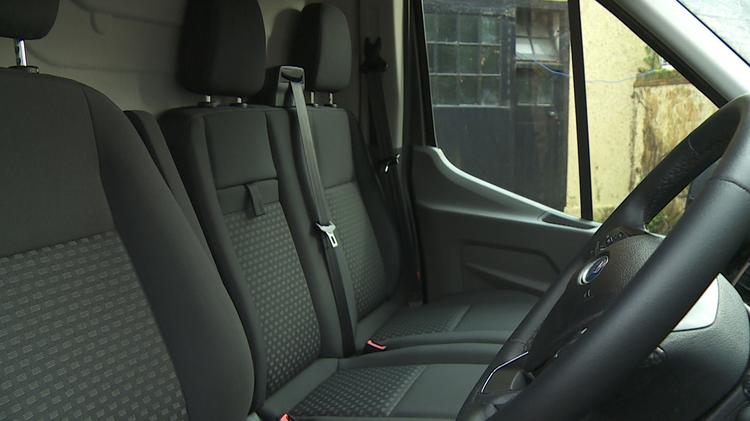 FORD TRANSIT 460 L4 MINIBUS DIESEL RWD 2.0 EcoBlue 165ps H3 18 Seater Leader [Nav]